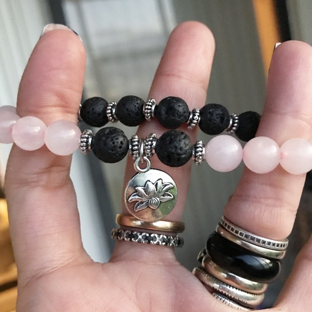 Rose quartz & oil diffuser lava rock lotus flower - Picture 2 of 8
